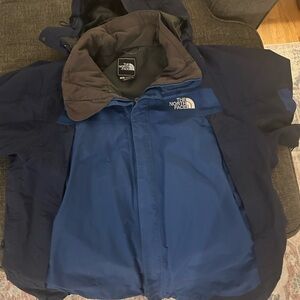 The North Face Men's Navy and Blue Performance Jacket